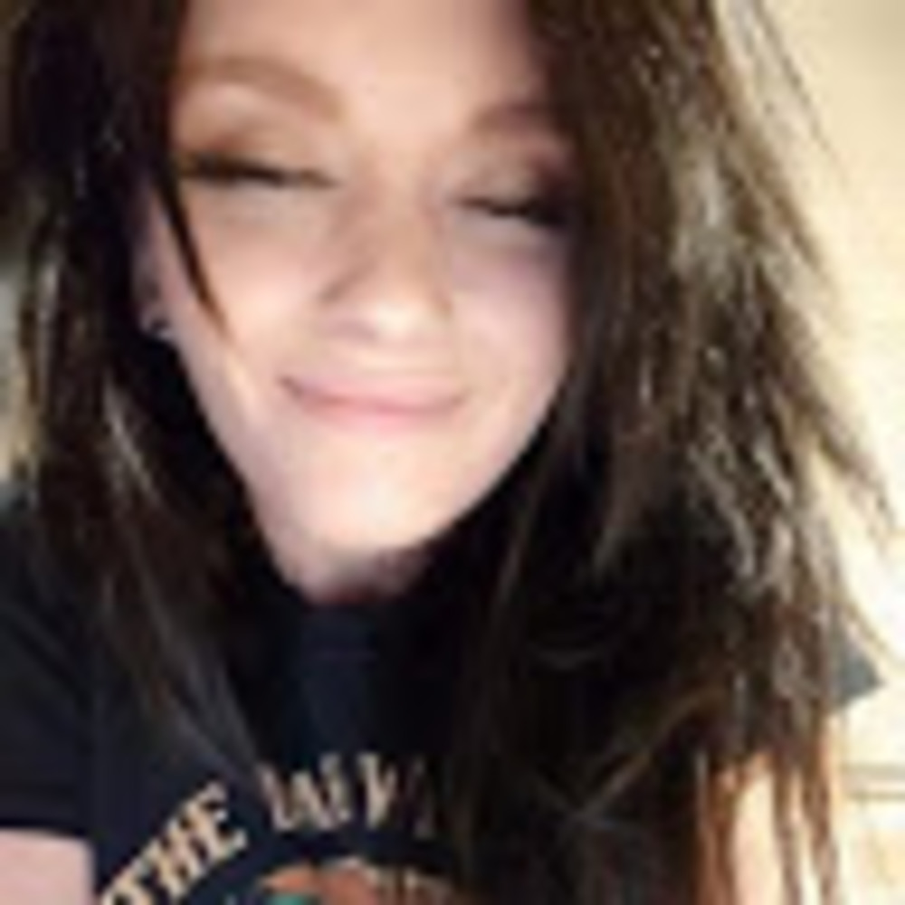 Meet your Posher, Amber keeley